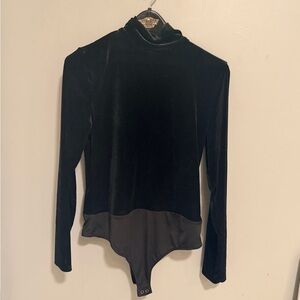 Express Black Velvet Long-Sleeve Bodysuit